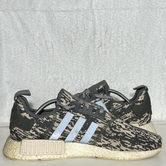 Adidas Mens NMD R1 Grey Four/Linen White Running Athletic Sneakers Shoes SZ 12 - Picture 6 of 11